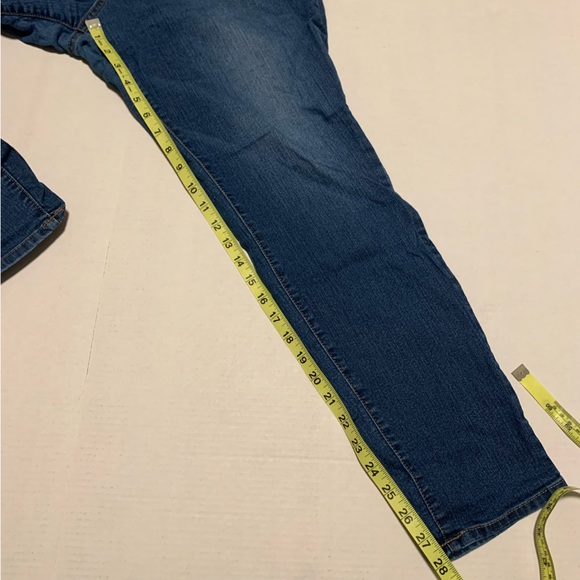 Old Navy Mid-Rise Super Skinny Jeans Size 18 - Picture 7 of 9